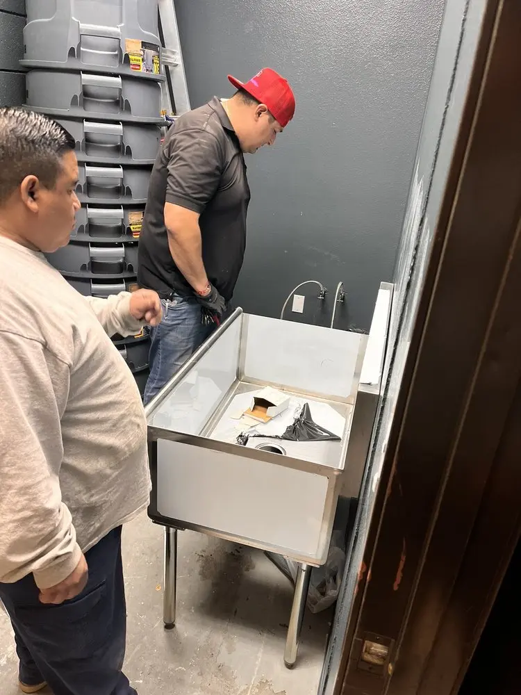 Commercial plumbing and sink installation in Reavilon